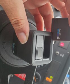 GoPro Dual Battery Charger + Battery for HERO7/HERO6 Black/HERO5 Black (GoPro Official Accessory) 52 71b79i8jsBL