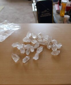 JIC Gem 1 Lb Natural Clear Quartz Crystals Points Bulk Stones and Crystals High Energy Raw White Quartz Crystals Healing Rough Stones Natural Quartz Cluster with Box 1LB 82 71bLbr4QMWL