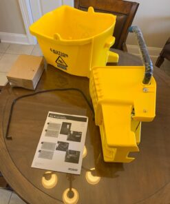 Carlisle FoodService Products Mop Bucket with Side-Press Wringer for Floor Cleaning, Restaurants, Offices, And Janitorial Use, Polyproylene, 26 Quarts, Yellow 42 71bdjpGsciL