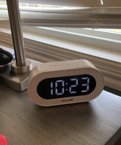 REACHER Small LED Digital Alarm Clock with Snooze, Simple to Operate, Full Range Brightness Dimmer, Adjustable Alarm Volume, Outlet Powered Compact Clock for Bedrooms, Bedside, Desk, Shelf(White) White Digit 30 71cQDj49rmL