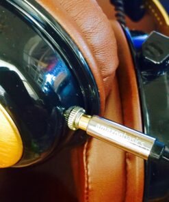 Amazon Basics 3.5mm Aux Audio Cable for Stereo Speaker or Subwoofer with Gold-Plated Plugs, 4 Foot, Black 1 Pack 4 ft (1.2 m) 28 71cY Q3oDjL