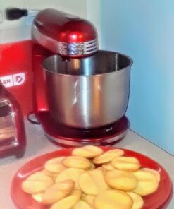 DASH Stand Mixer (Electric Mixer for Everyday Use): 6 Speed Stand Mixer with 3 qt Stainless Steel Mixing Bowl, Dough Hooks & Mixer Beaters for Dressings, Frosting, Meringues & More - Red, DCSM250RD 42 71cbRZVJDbL