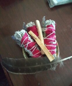 Tomoko White Sage Smudge Kit - 3 White Sage with Rose and Lavender, 2 Palo Santo, Abalone Shell, Wooden Tripod Stand & Feather! Healing, Purifying, Meditating, Incense & Cleansing Super 33 71ckHGRchiL
