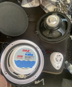 Pyle 6.5 Inch Dual Marine Speakers - 2 Way Waterproof and Weather Resistant Outdoor Audio Stereo Sound System with 200 Watt Power, Poly Carbon Cone and Butyl Rubber Surround - 1 Pair - PLMR62 (White) 32 71coziiBkXL