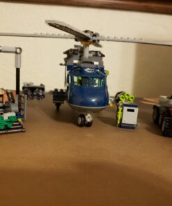 LEGO Jurassic World Blue's Helicopter Pursuit 75928 Building Kit (397 Pieces) 43 71d3XT85WHL