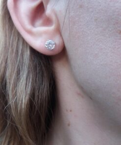 Amazon Essentials Plated Sterling Silver Cubic Zirconia Stud Earrings (Round & Princess) White/Platinum 6.5 mm Round Cut 29 71d8Ayw8qgL