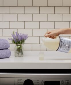 MRS. MEYER'S CLEAN DAY Liquid Laundry Detergent, Biodegradable Formula Infused with Essential Oils, Lavender, 64 oz (64 Loads) 64 Fl Oz (Pack of 1) 15 71dB7TXrU5L