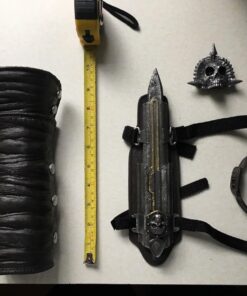 McFarlane Toys Assassin's Creed IV: Black Flag Hidden Blade & Gauntlet with Skull Buckle 14 71dhylxMs9L