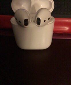 Apple AirPods (2nd Generation) Wireless Ear Buds, Bluetooth Headphones with Lightning Charging Case Included, Over 24 Hours of Battery Life, Effortless Setup for iPhone 39 71dwCaqSaDL