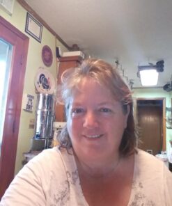 NOW Solutions, Apricot Kernel Oil, Hair Moisturizer, Rejuvenating Skin Oil, Softens Fine Lines, 16-Ounce 16 Fl Oz (Pack of 1) Standard Packaging 29 71eEBeZE2dL