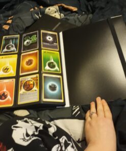 Ultra Pro Pokemon: Charizard 9-Pocket Full-View PRO Binder Red 49 71eWu I uTL