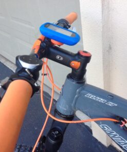 Satechi Bluetooth Media Button - Includes Steering Wheel Mount - Compatible with 2022 MacBook Pro/Air M2, 2021 iPad Pro M1, iPhones 15/14/13/12 and More 48 71eZN8P wfL