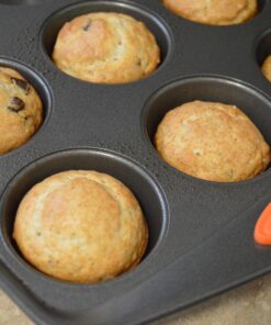 Rachael Ray Yum -o Nonstick Bakeware 12-Cup Muffin Tin With Grips / Nonstick 12-Cup Cupcake Tin With Grips - 12 Cup, Gray Orange Grips 24 71ev DODYzL