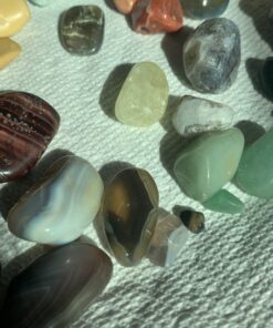 DANCING BEAR Rock, Mineral & Geodes Treasure Hunt Activity Kit (200 Pc Set) Real Shark Teeth Fossils, ID Sheet & Rock Book, STEM Rock, Mineral & Geodes Collection 59 71fbot9hvCL