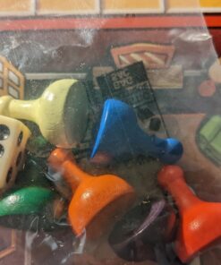 Hasbro Gaming Retro Series Clue 1986 Edition Board Game, Classic Mystery Games for Kids, Family Board Games for 3-6 Players, Family Games, Ages 8+ 22 71fjm9ZiepL