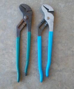 Channellock 440 Tongue and Groove Pliers | 12-Inch Straight Jaw Groove Joint Plier with Comfort Grips | 2.25-Inch Jaw Capacity | Laser Heat-Treated 90° Teeth| Forged High Carbon Steel | Made in USA, Black, Blue, Silver 21 71foLJMTo9L