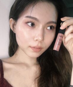 NYX PROFESSIONAL MAKEUP Soft Matte Lip Cream, Lightweight Liquid Lipstick - London (Mid-Tone Beige) 0.27 Fl Oz (Pack of 1) 46 71fvVC3zIbL