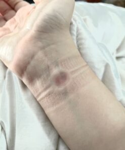 Sea-Band Mama Anti-Nausea Acupressure Wristband for Morning Sickness, Colors May Vary, Pack of 2 37 71fyin7dhHL