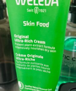 Weleda Skin Food Original Ultra-Rich Body Cream 2.5 Fluid Ounce, Plant Rich Hydrating Moisturizer with Pansy, Chamomile and Calendula 2.5 Fl Oz (Pack of 1) 33 71g2D4ebh0L