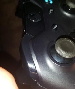 Xbox One Wireless Controller and Play & Charge Kit 21 71g7E7uUFLL