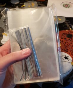 APRON HEROES- Complete Cake Pop Maker Kit, Nonstick, Silicone, Cake Pop Maker, Cake Pop Kit, with, Cake Pop Stand Holder, Cake Pop Molds, 120 Lollipop Sticks, Melting Pot, Decorating Pen, & Twist Ties BAKEWARE SET: Round Pops 50 71gD00e0agL