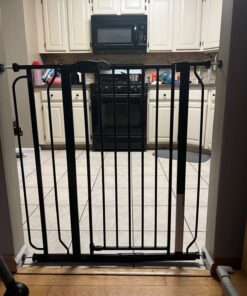 Regalo Easy Step Extra Tall Walk Thru Baby Gate, Bonus Kit, Includes 4-Inch Extension Kit, Pressure Mount Kit and Wall Cups and Mounting Kit, Black, 4 Count (Pack of 1) 26 71gVp LLnkL