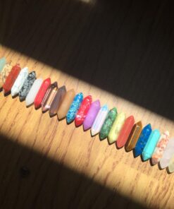 Hexagonal 30pcs Bullet Shape Healing Pointed Chakra Beads Crystal DIY Stone Beads Randow Color for Pendant Necklace Jewelry Making 26 71gwUN4086L