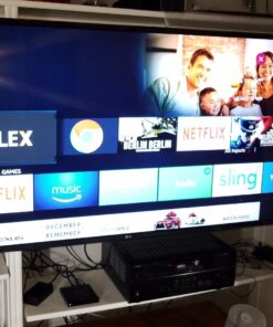 ECHOGEAR SleekStud Swivel Full Motion TV Wall Mount Bracket for 26-58 Inch TVs – Extend and Tilt Your TV - Easy Single Stud Install 58 71hI6nFn4L