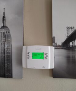 Honeywell Home 5-2 Day Programmable Thermostat/Not for Baseboard/Line Volt Heating Systems, Forced Air only 20 71hXC0ssJL