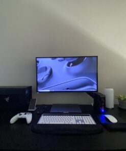 Razer Core X Chroma Aluminum External GPU Enclosure (eGPU): Compatible with Windows & MacOS Thunderbolt 3 Laptops, NVIDIA/AMD PCIe Support, 700W PSU, 4X USB 3.1, 1x Gbit Ethernet, Chroma RGB, Black Classic Black eGPU 46 71hrOH8ehL