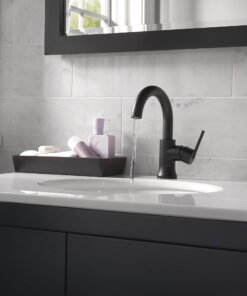 Delta Faucet Trinsic Single Hole Swivel Spout Bathroom Faucet, Black Bathroom Sink Faucet, Single Handle Bathroom Faucet, Diamond Seal Technology, Drain Assembly, Matte Black 559HA-BL-DST Standard Spout 13 71i8bNHSSiL