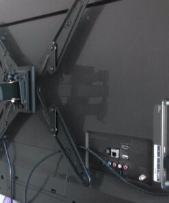 ECHOGEAR SleekStud Swivel Full Motion TV Wall Mount Bracket for 26-58 Inch TVs – Extend and Tilt Your TV - Easy Single Stud Install 46 71iGhTY16KL