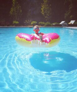 BigMouth Inc. Giant Pool Float Strawberry Frosted 37 71iWJx0IMtL