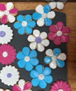 Judee’s Complete Meringue Powder Mix 11.4 oz - Great for Baking and Decorating - No Preservatives - Gluten-Free and Nut-Free - Make Meringue Cookies, Pies, Frosting, and Royal Icing 11.4 Ounce (Pack of 1) 25 71iWo6HxTXL