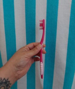 Colgate Extra Clean Toothbrush, Soft Toothbrush for Adults, 6 Count (Pack of 1), Packaging May Vary 6 Count (Pack of 1) Extra Clean Soft 41 71iXDCnYtuL