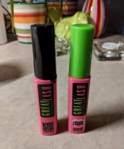 Maybelline Great Lash Washable Mascara, Volumizing Lash-Doubling Formula That Conditions As It Thickens, Blackest Black, 1 Count WASHABLE BLACKEST BLACK 0.43 Fl Oz (Pack of 1) 42 71ipYl5R47L