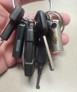 CRKT Williams Defense Key: EDC Personal Defense Key Chain Tool with Phillips Head Screwdriver Tip 9705 23 71j7JWZgA0L