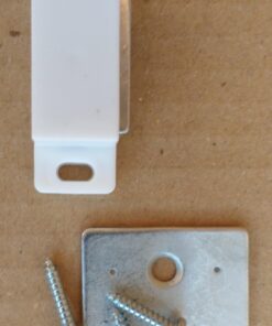 Shutter Hardware 50631-R Box of 10-15lb Single Magnetic Catch White/zinc Retail Pack. Original version 18 71jAprjckrL