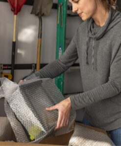 Duck Brand Bubble Wrap Original Protective Packaging, 12 Inches Wide x 30-Feet Long, Single Roll (393251), Clear 17 71jCUB9IZ4L