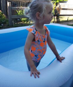 Intex 56483EP Inflatable 8.5' x 5.75' Swim Center Family Pool for 2-3 Kids, Backyard Splash Pool for Children 6+ Years Old, 198-Gallons, Blue & White Family Swim Center 62 71jNdwTI6BL