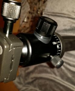 Neewer Carbon Fiber 66 inches/168 centimeters Camera Tripod Monopod with 360 Degree Ball Head,1/4 inch Quick Shoe Plate,Bag for DSLR Camera,Video Camcorder,Load up to 26.5 pounds/12 kilograms 158 71jQtu1R0UL