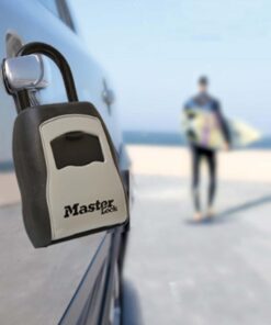 Master Lock Key Lock Box, Outdoor Lock Box for House Keys, Key Safe with Combination Lock, 5 Key Capacity 1 Pack Black 28 71jRiHNz8LL