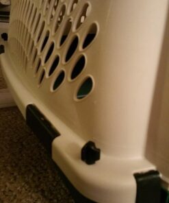 Petmate Ruffmaxx Travel Carrier Outdoor Dog Kennel, 360-degree Ventilation, 26", Green, Made in USA Almond & Green 26.0"L x 18.5"W x 16.0"H 32 71jWg1o6uL