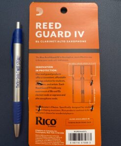 D'Addario Reed Guard IV - Sax & Clarinet Reed Case - Fits Reeds for Bb Clarinet, Soprano Sax, & Alto Sax Bb Clarinet/Alto Saxophone 9 71kBQrWZW6L