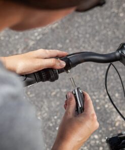 Schwinn Bike Repair Tool Kit, Multi-Purpose for Bicycle Repairs, Easy-to-Carry Portable Tool Kit 9 in 1 Bike Tool 17 71kGOrUWu4L