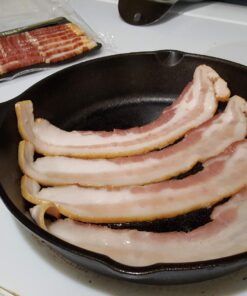 Lodge 10.25 Inch Cast Iron Pre-Seasoned Skillet – Signature Teardrop Handle - Use in the Oven, on the Stove, on the Grill, or Over a Campfire, Black 85 71kbNfrR8ZL