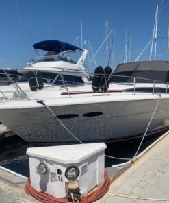 Boat Juice Boat Cleaning Kit - Exterior Boat Cleaner Water Spot Remover, Interior Boat Cleaner for Seats and Vinyl, 2 Microfiber Towels - Boat Cleaning and Detailing Supplies (Kit) 41 71kd2uNmc5L