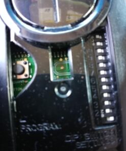 Chamberlain KLIK5U-BK2 Clicker 2-Button Garage Door Opener Remote with Visor Clip, Black Pack of 1 42 71kviVN F9L