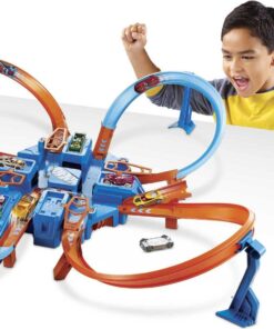 Hot Wheels Track Set with 1:64 Scale Toy Car, 4 Intersections for Crashing, Powered by a Motorized Booster, Criss-Cross Crash Track (Amazon Exclusive) 17 71lEVoKE8wL