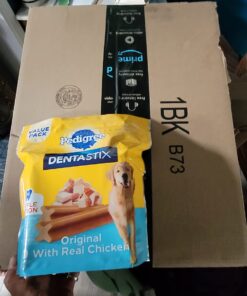 PEDIGREE DENTASTIX Large Dog Dental Treats Original Flavor Dental Bones, 2.08 lb. Value Pack (40 Treats)(Packaging May Vary) Chicken 40 Count (Pack of 1) 38 71lIPBQo7L